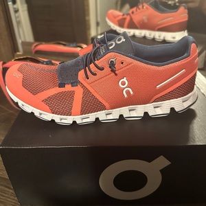 Women's cloud 5 size 10 new with original box